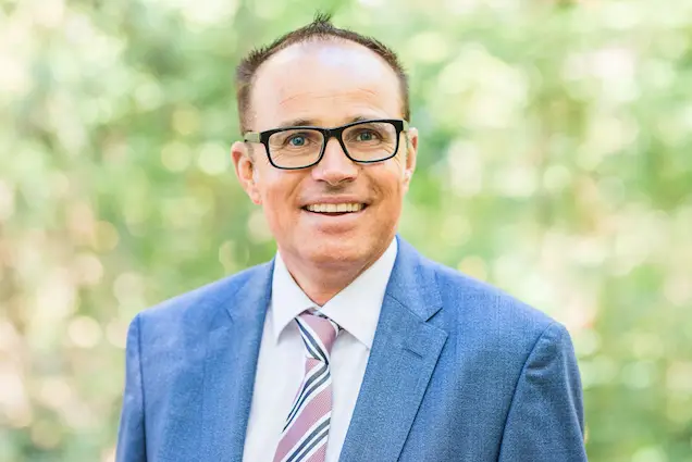 Portrait von Matthias Karnuth - Geschäftsleitung und Steuerberater